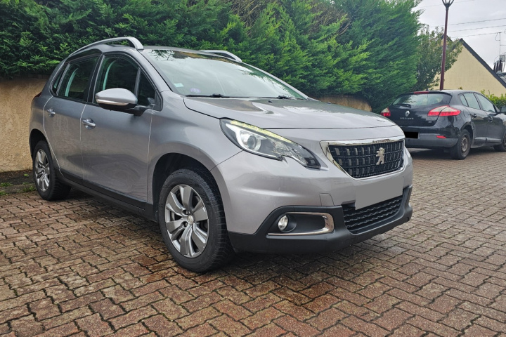 PEUGEOT 2008